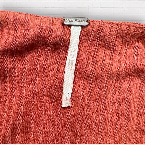 FREE PEOPLE Quest Bell Sleeve V-Neck Cropped Top Strawberry Spritz Pink Red S - Picture 3 of 5